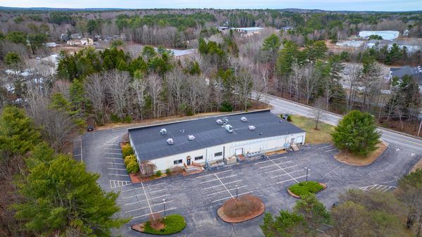 4 Industrial Pkwy