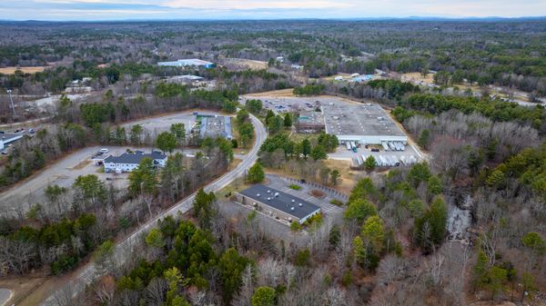 4 Industrial Pkwy