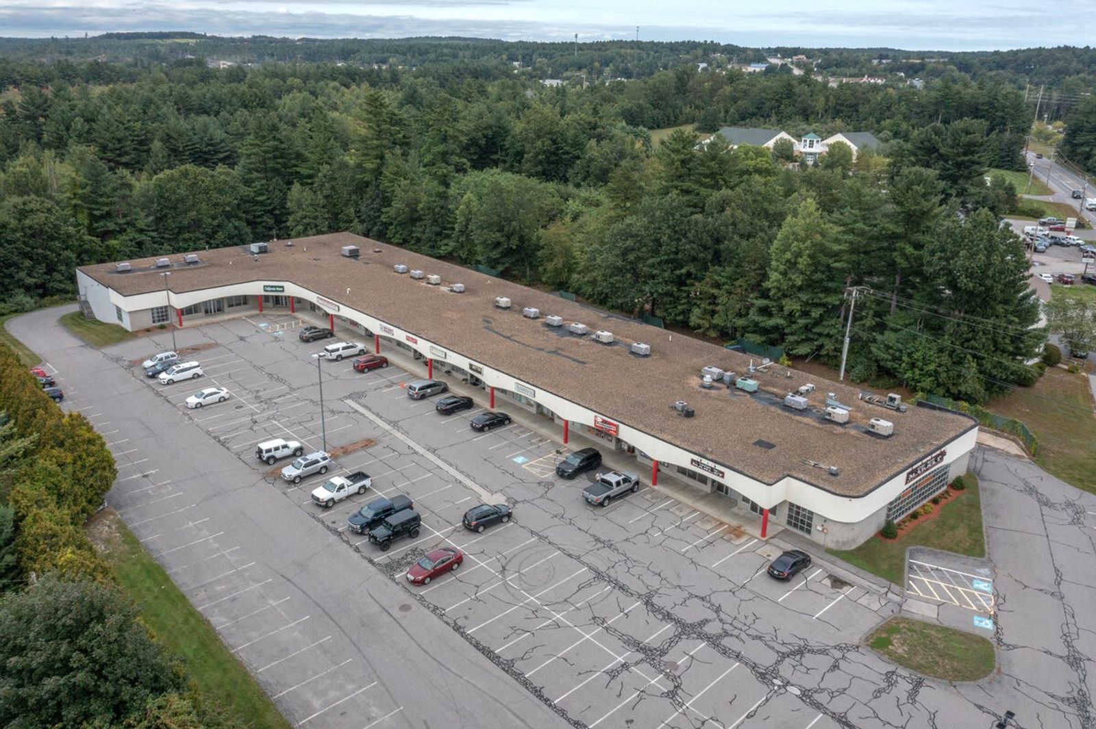 Photo 2 of 290 Derry Rd