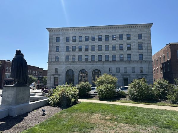 1 Capitol Street