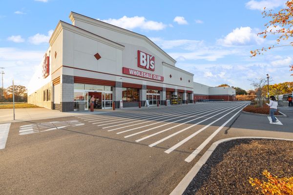 570 Lafayette Road (Seabrook Crossing)