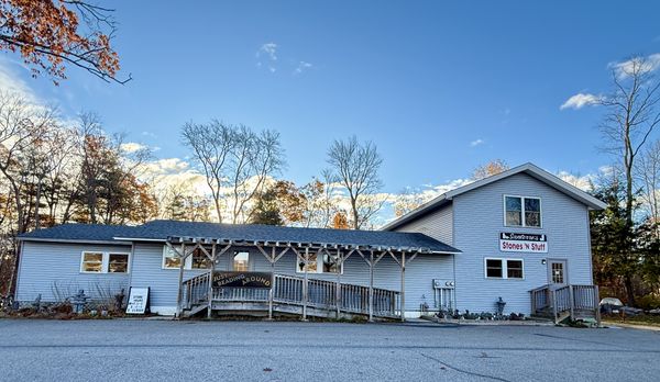 275 Calef Highway