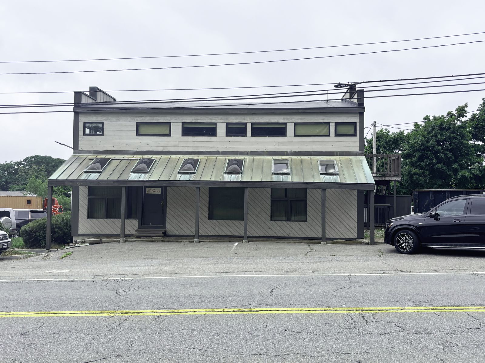 Photo 4 of 141 Main St