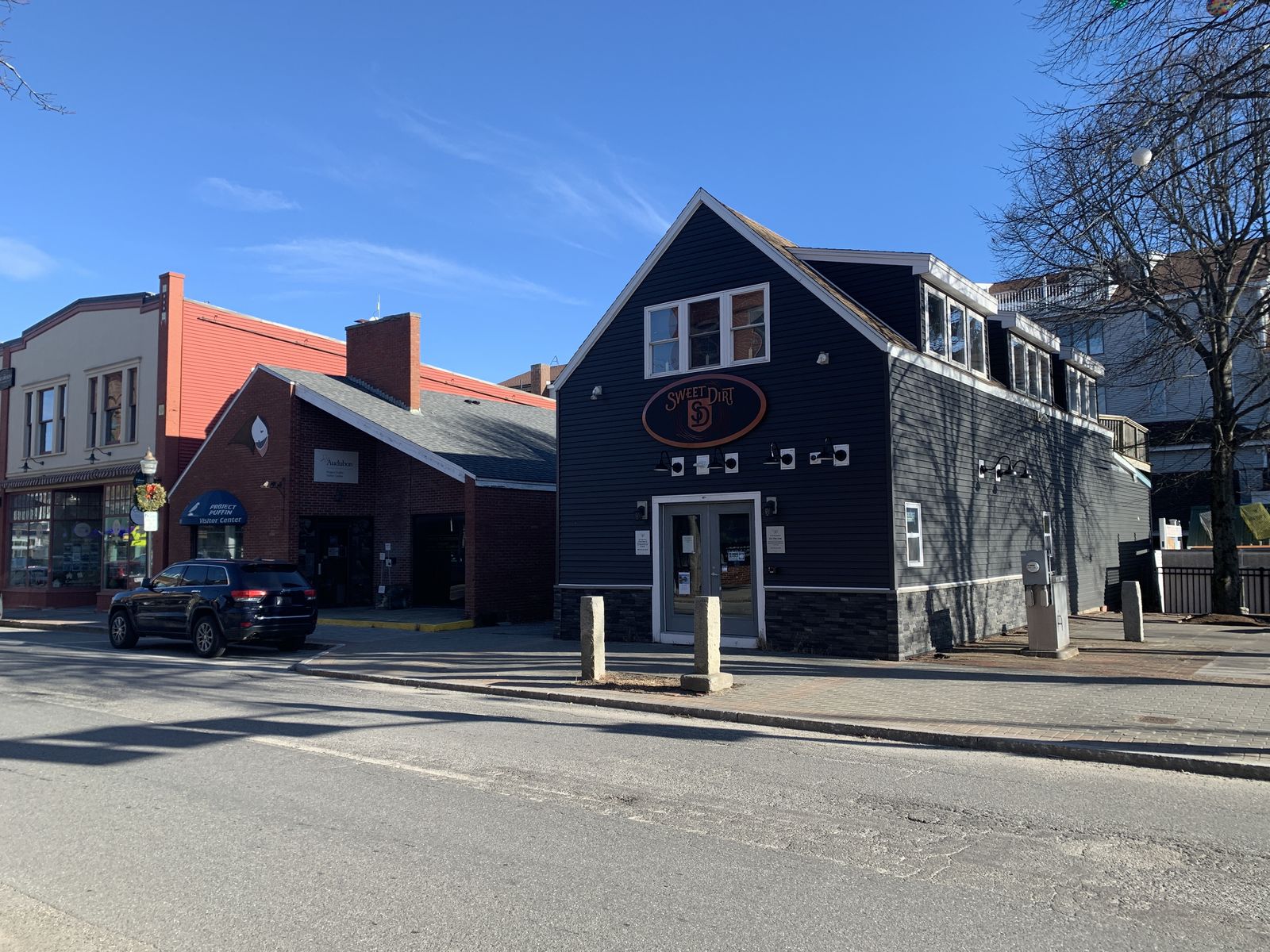Photo 2 of 305 Main St