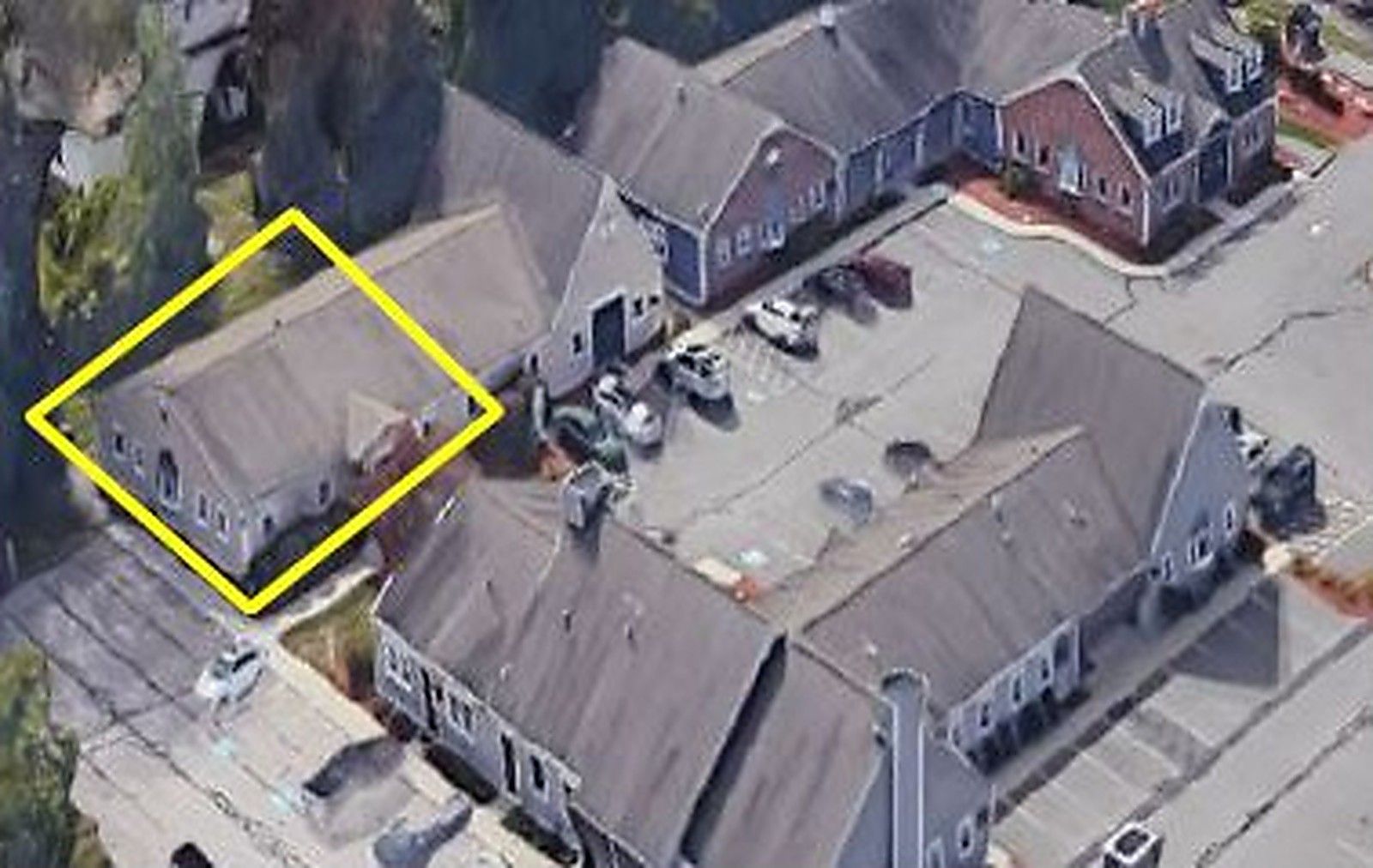 Photo 5 of 601 Riverway Pl