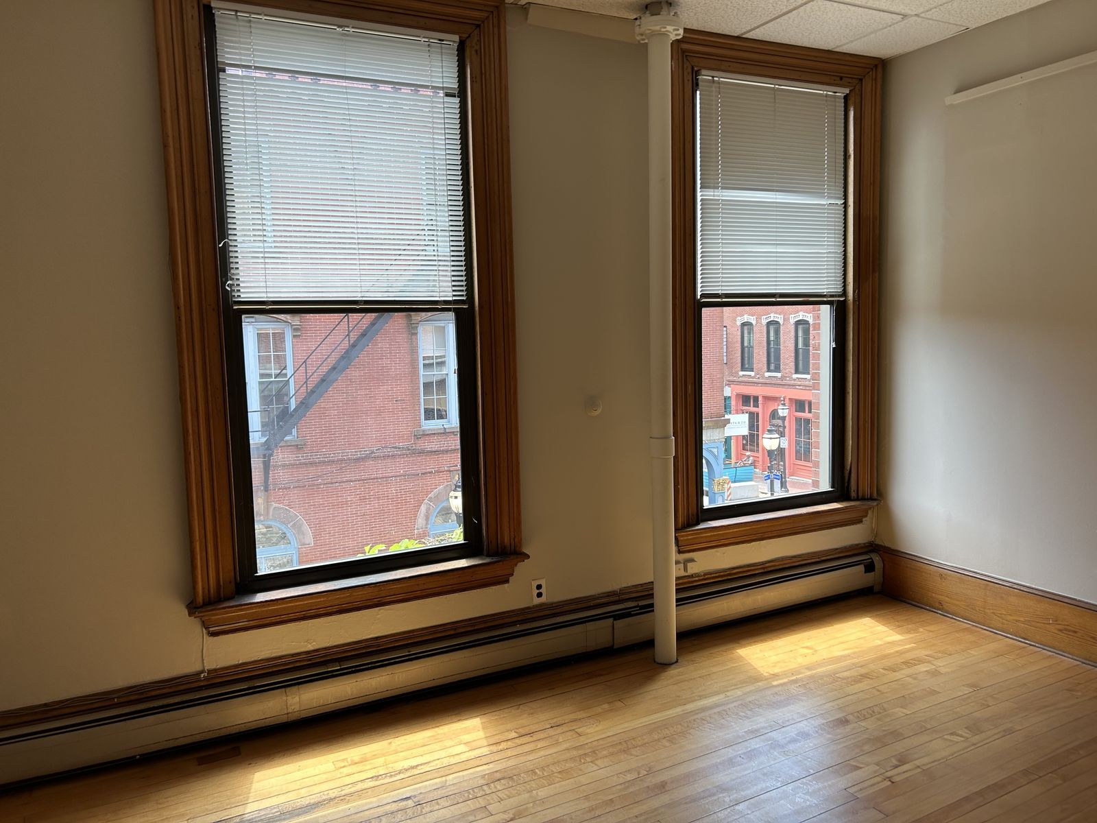 Photo 6 of 29 Exchange St