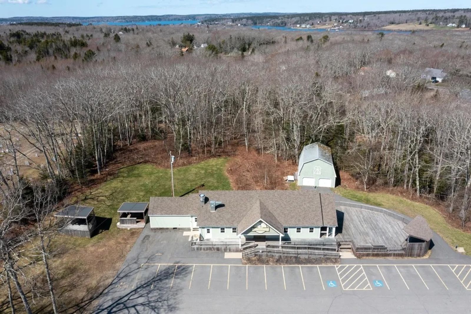 Photo 4 of 2477 Bristol Rd