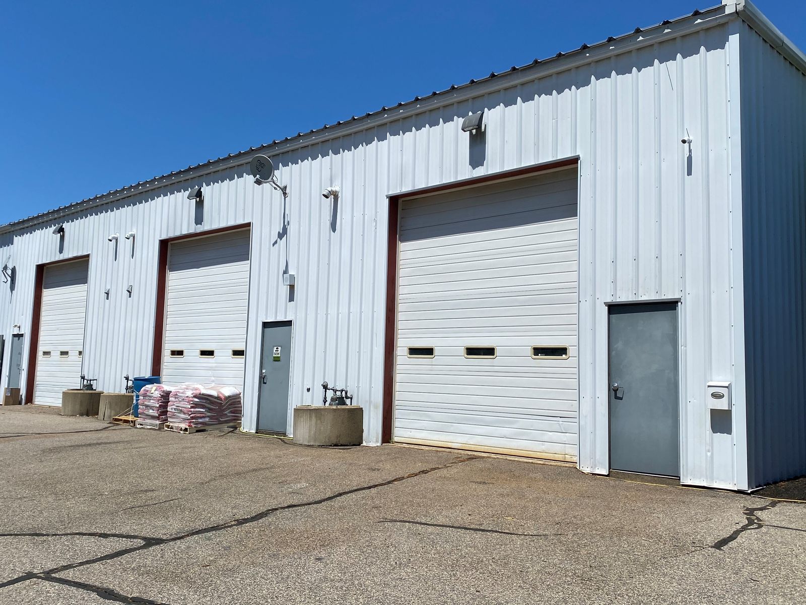 Photo 26 of Industrial Office/Warehouse Space