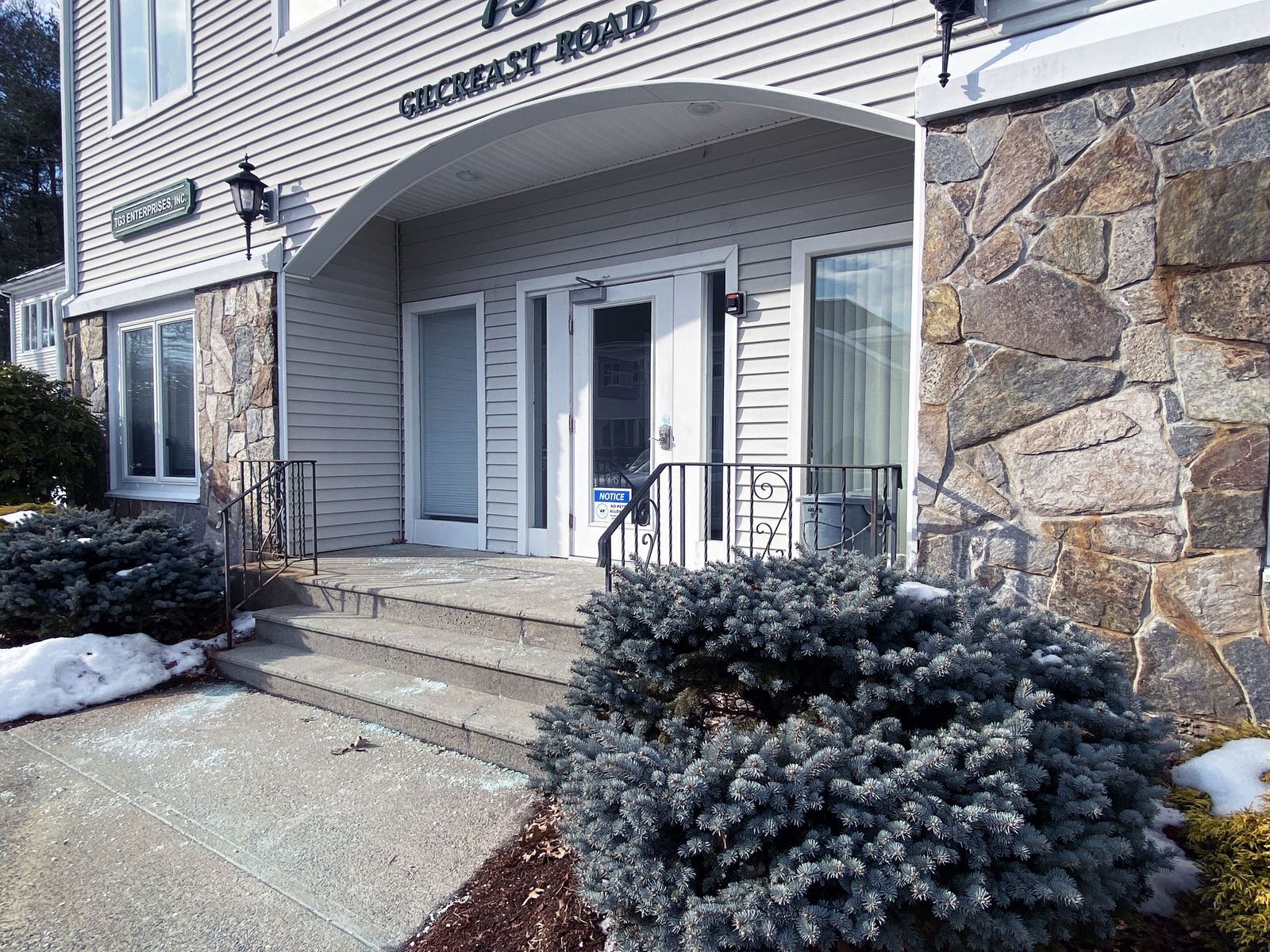 Photo 3 of 75 Gilcreast Rd.