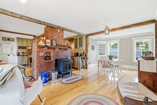 1 Old Manchester Rd