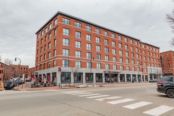 327 Commercial Street