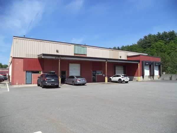 1359 Hooksett Rd