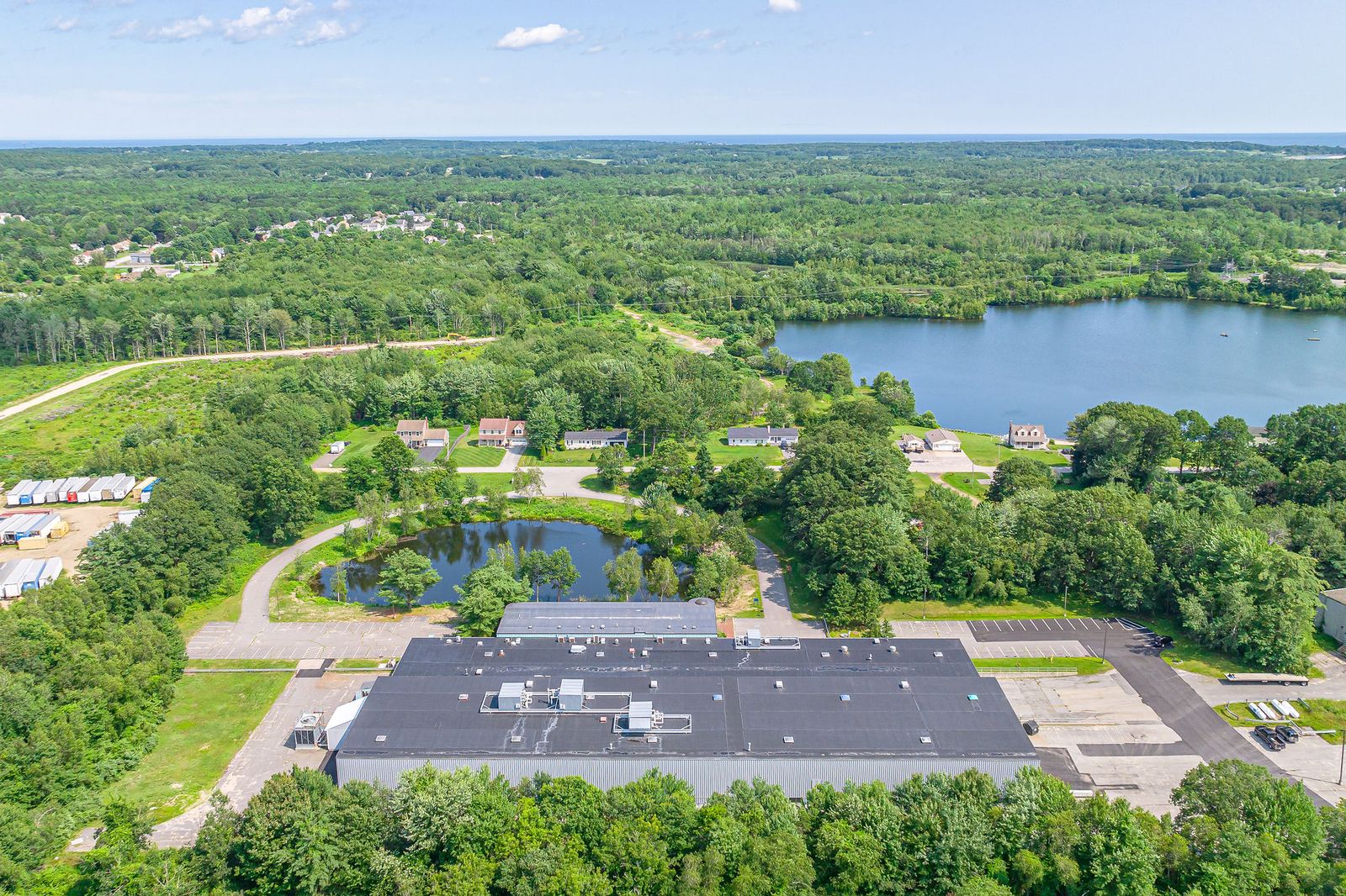 Photo 8 of 28 Pond View Dr