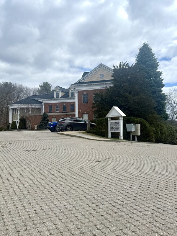 155 Lafayette Rd