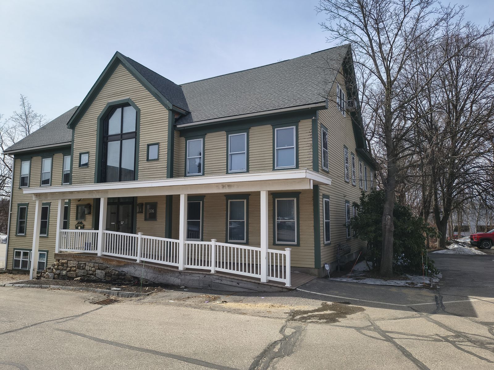 Photo 1 of 376 Union Ave