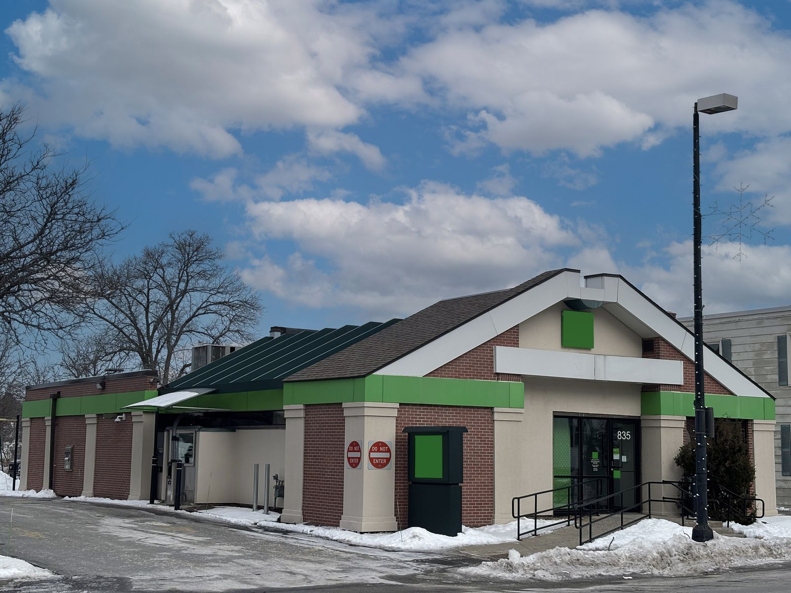 Photo 1 of 835 Main St
