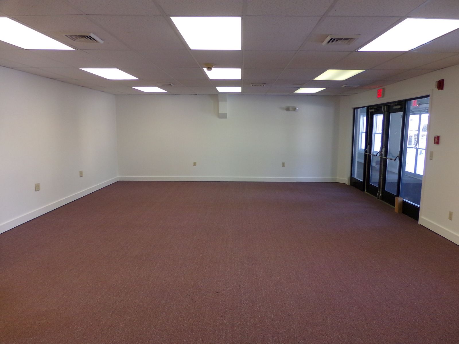 Photo 118 of 401 Gilford Ave, Unit: 122