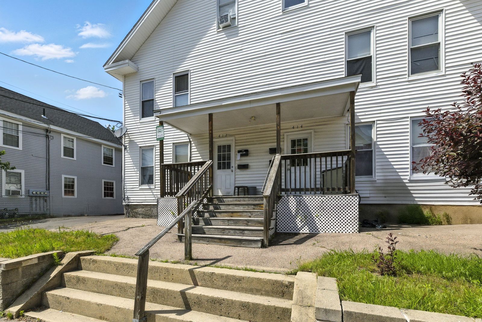 Photo 6 of 412 Manchester St.