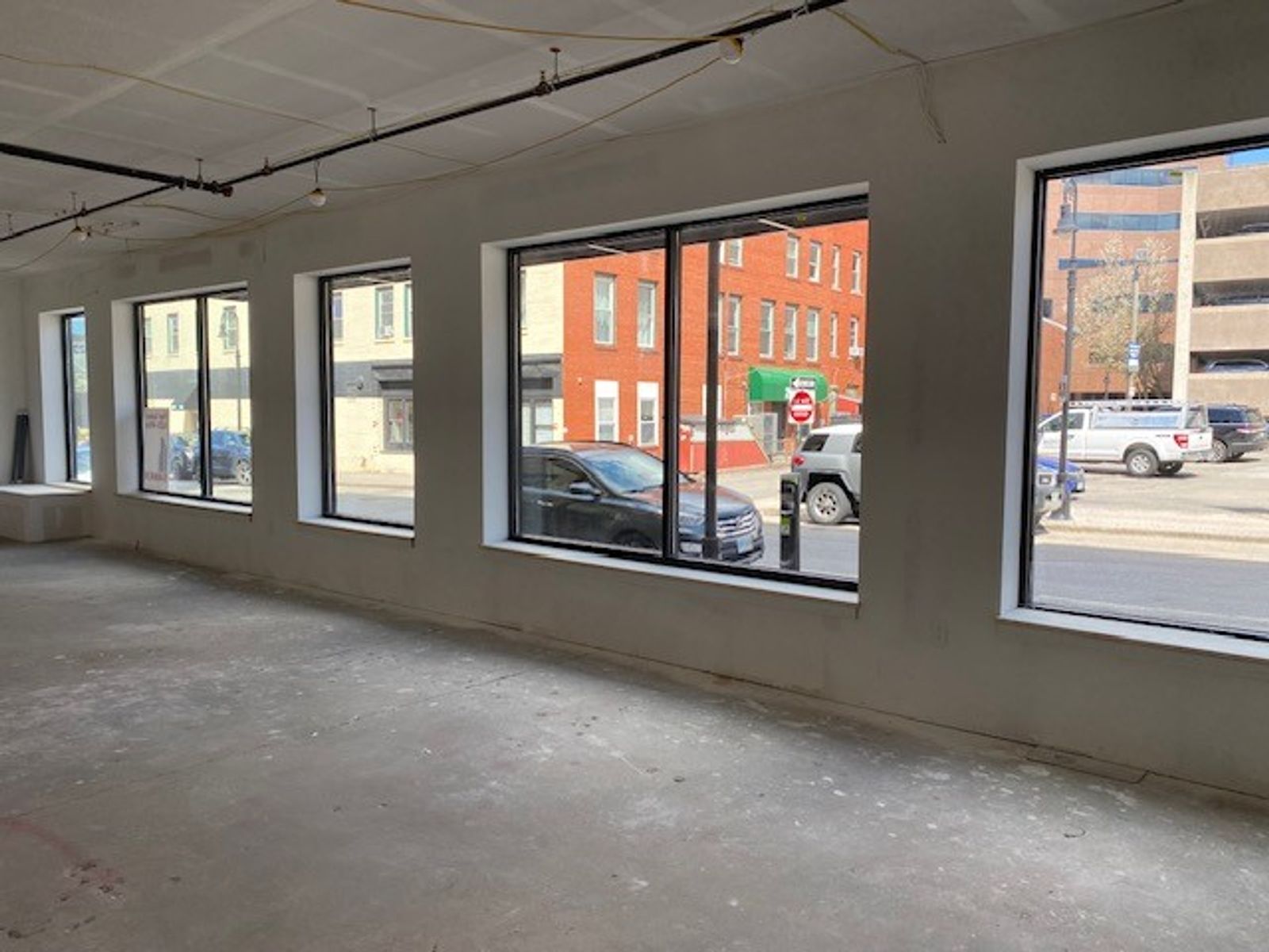Photo 4 of Trade Center Apartments
