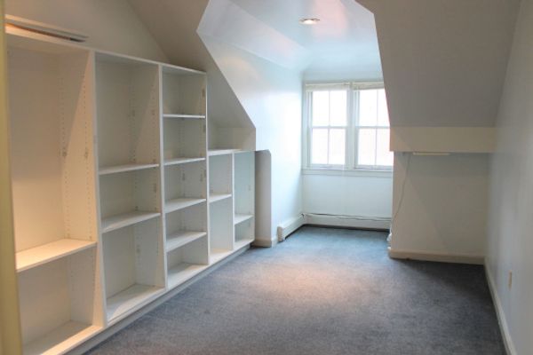 4 Moulton Street