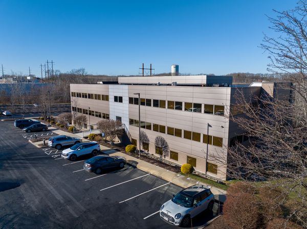 1300 Highland Corporate Dr