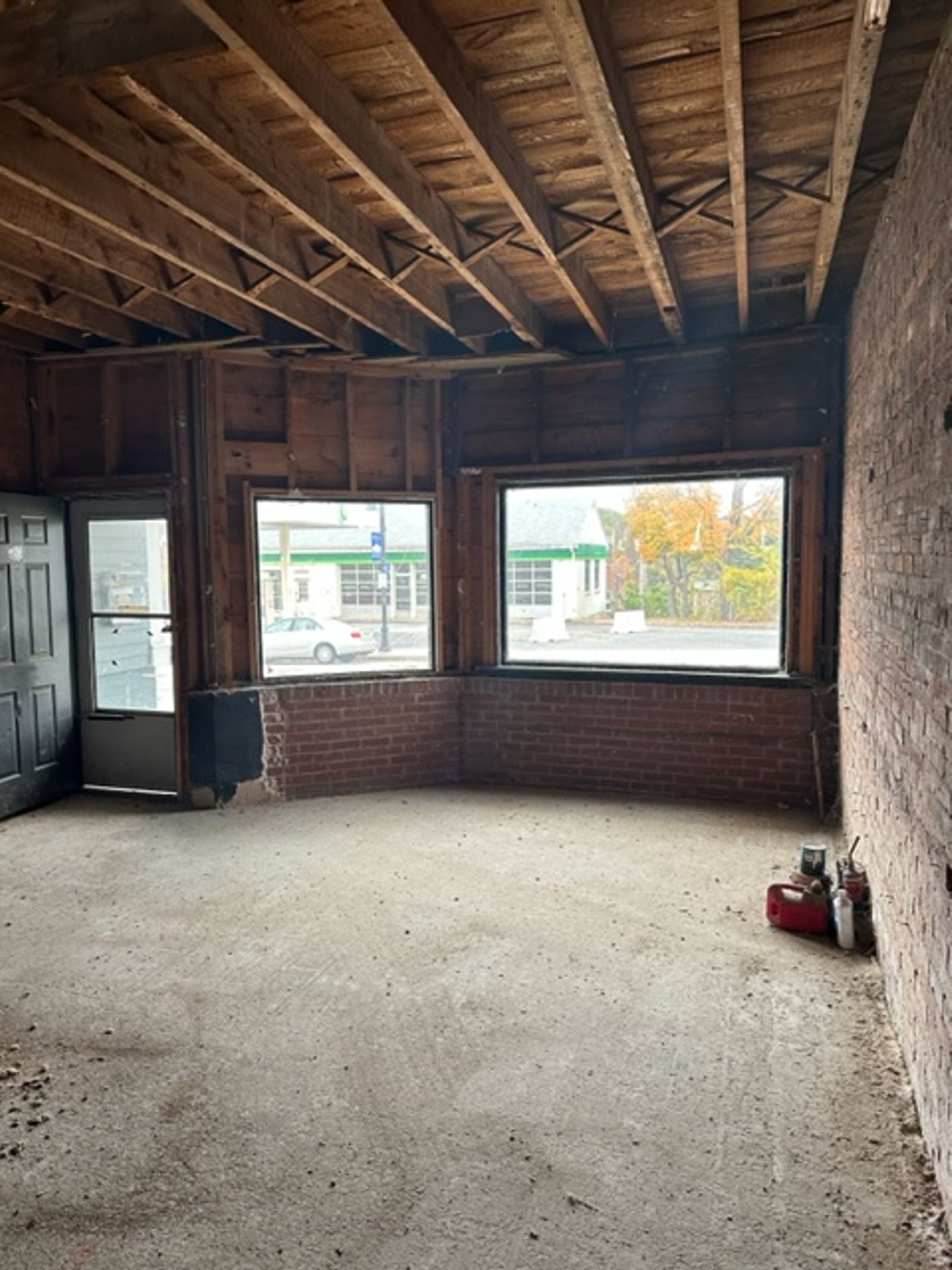 Photo 3 of 25 High St