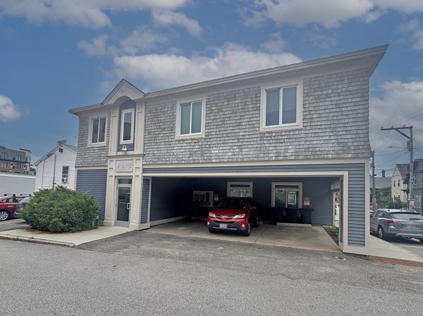 299 Hanover Street, Unit: A