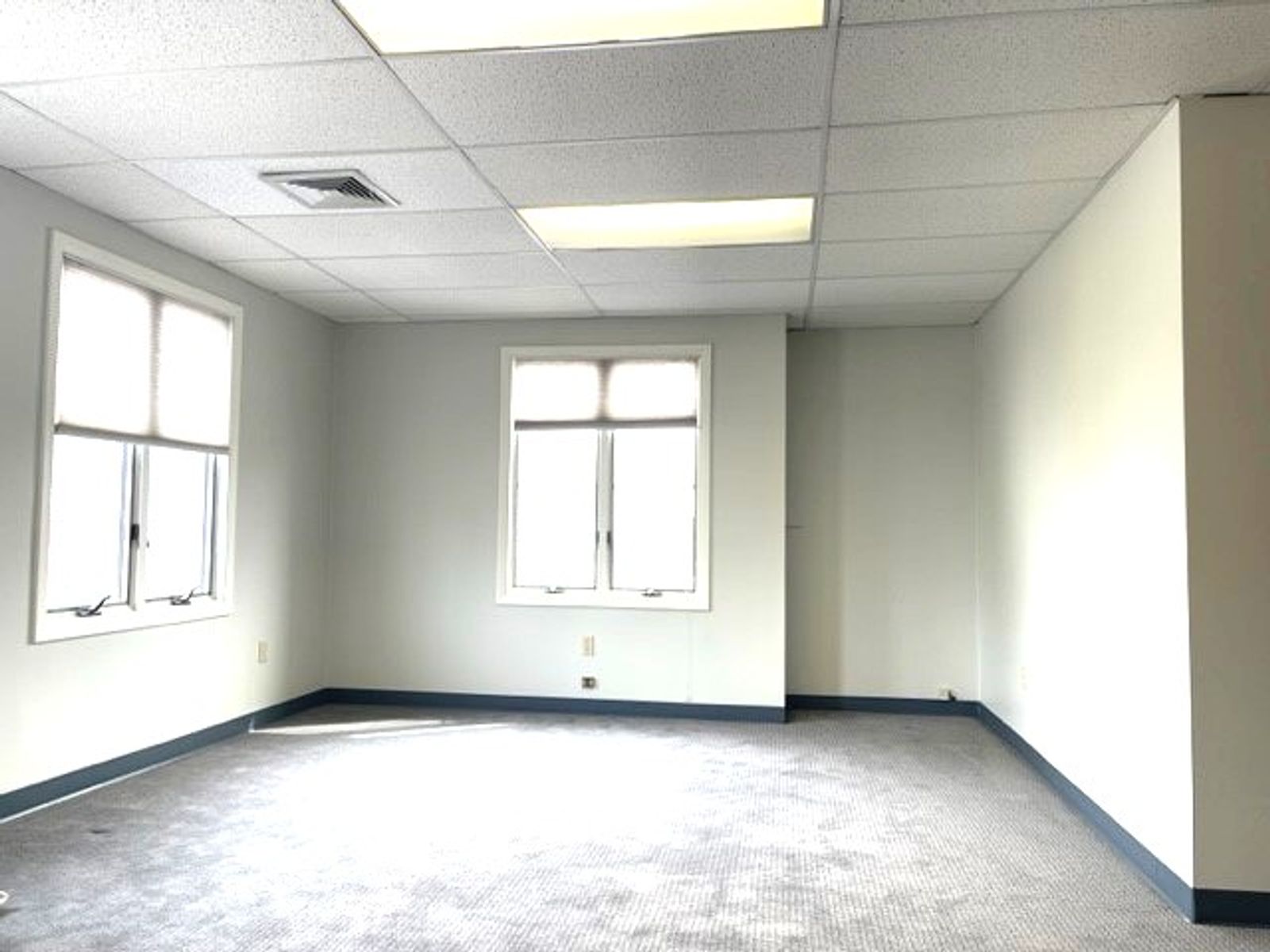 Photo 9 of 1215 Reservoir Ave