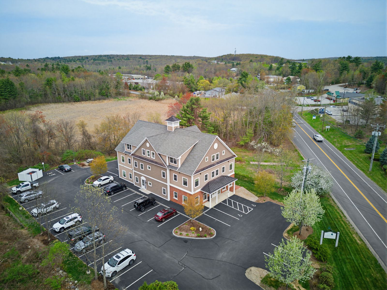 Photo 3 of 26 Londonderry Turnpike