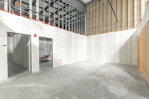 6 Airfield Dr