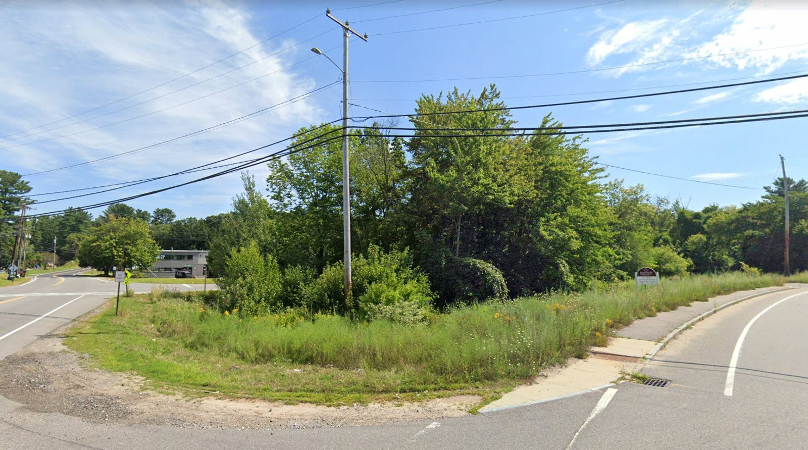 Photo 5 of 132 Rockingham Rd