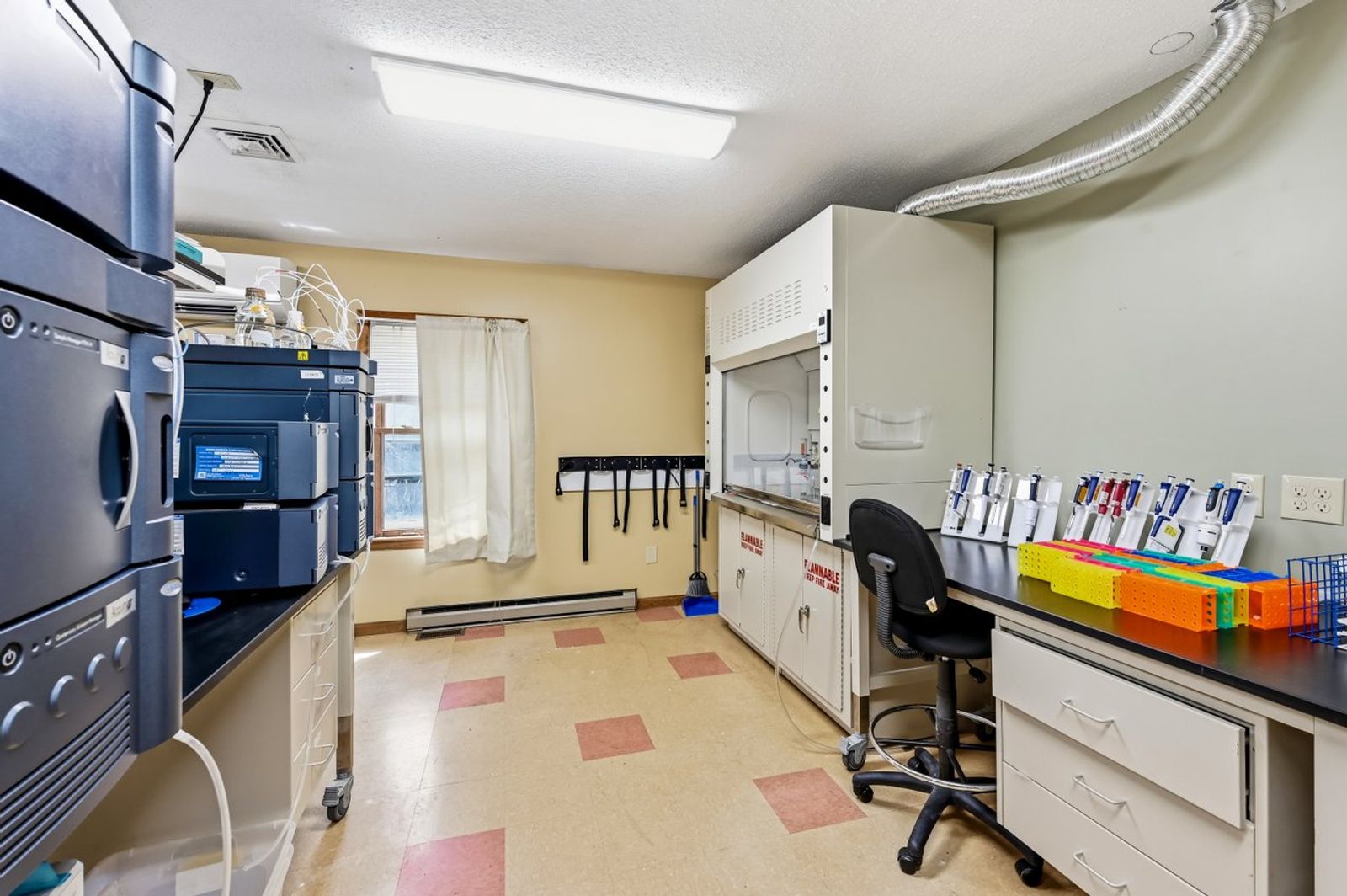 Photo 31 of 17 Levesque Dr Unit 4
