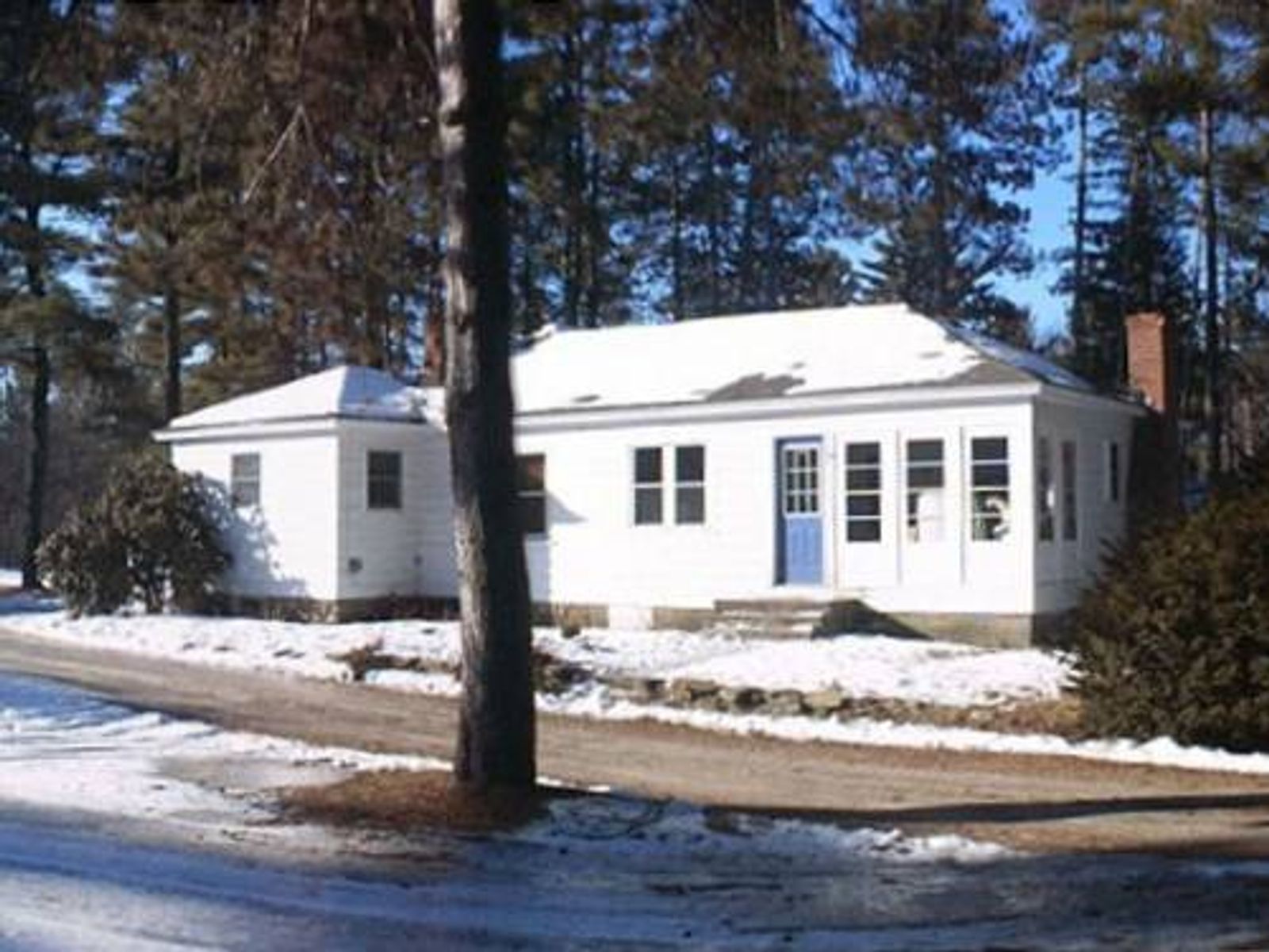 Photo 2 of 221 Rockingham Rd.