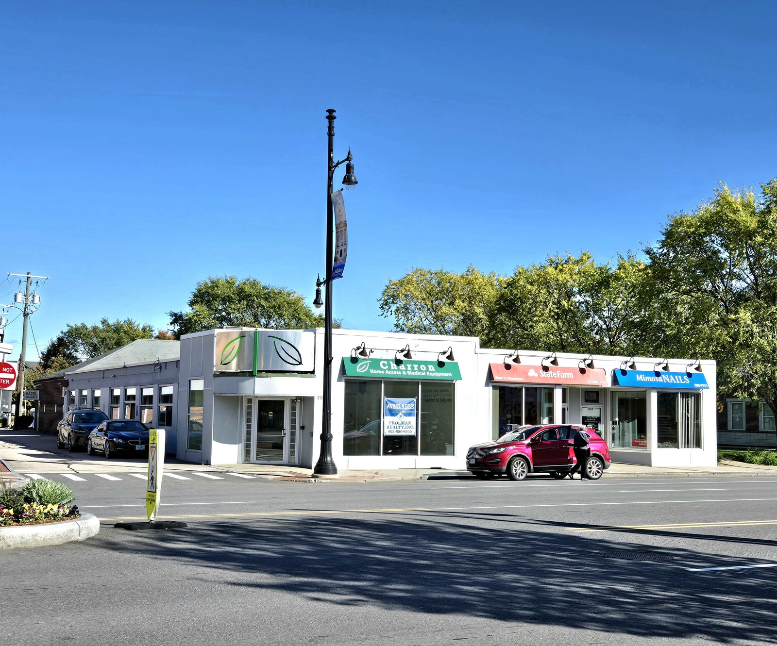 Photo 3 of 222 Main St