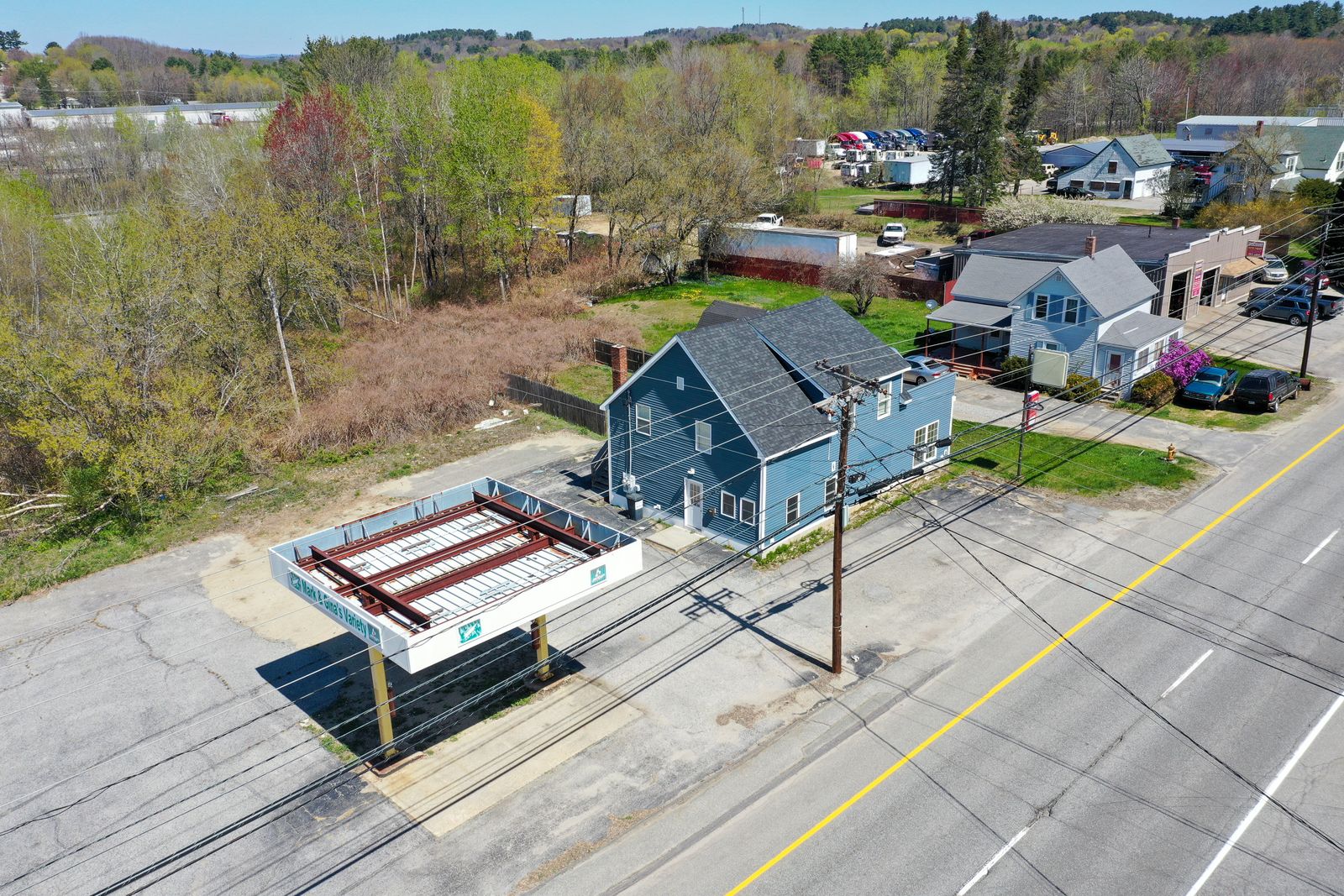 Photo 4 of 539 Washington Street North