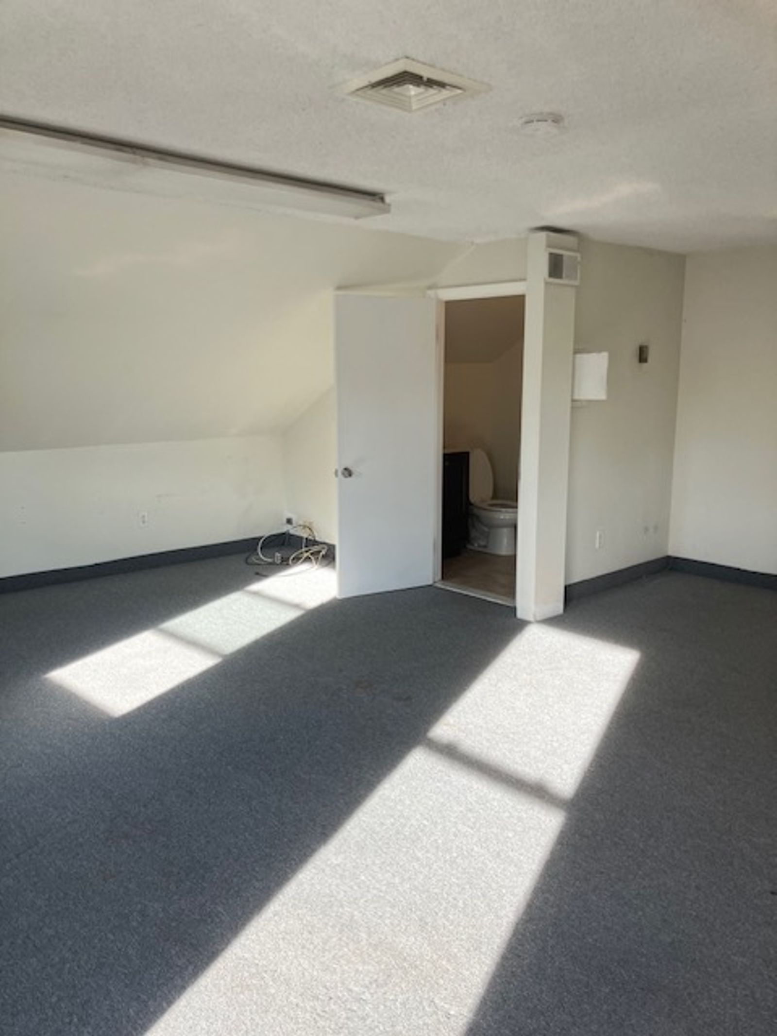 Photo 4 of 133 Central St 