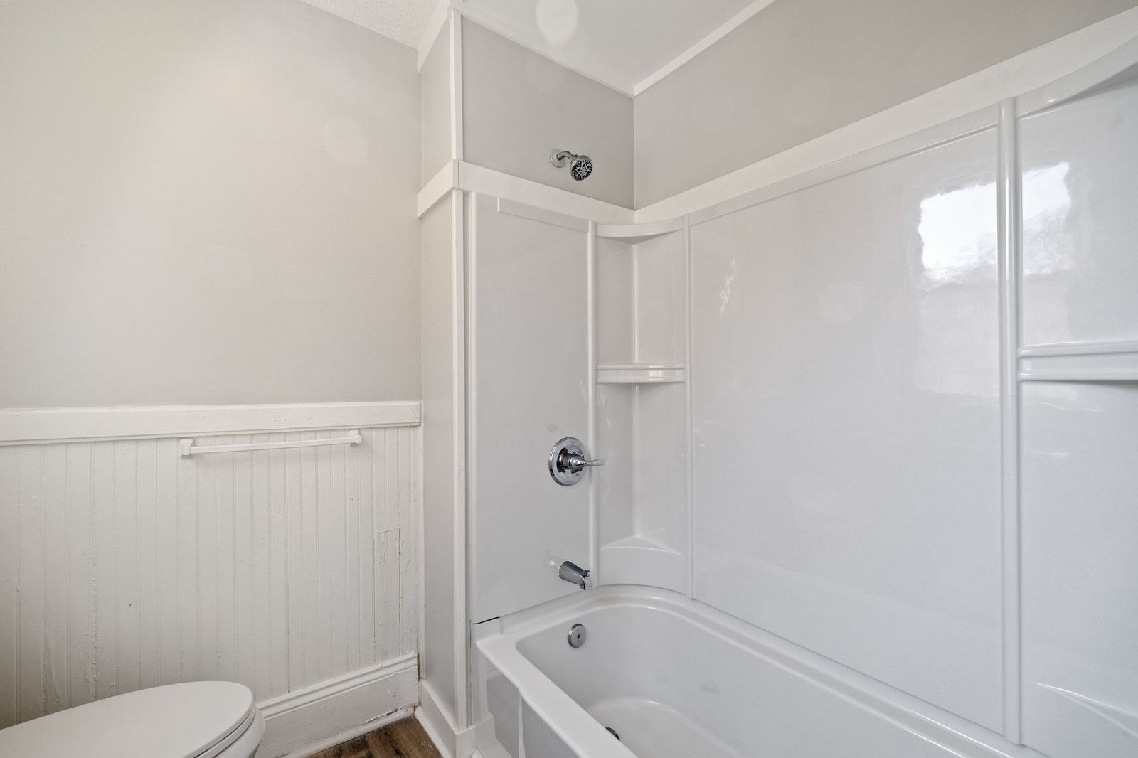 Photo 11 of 524 Sunapee St