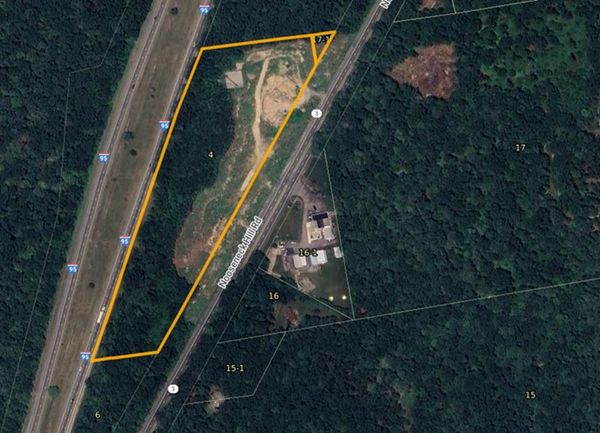 310 Nooseneck Hill Rd