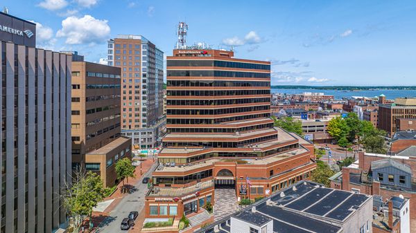 Suite 1102 : 6,363 SF Office