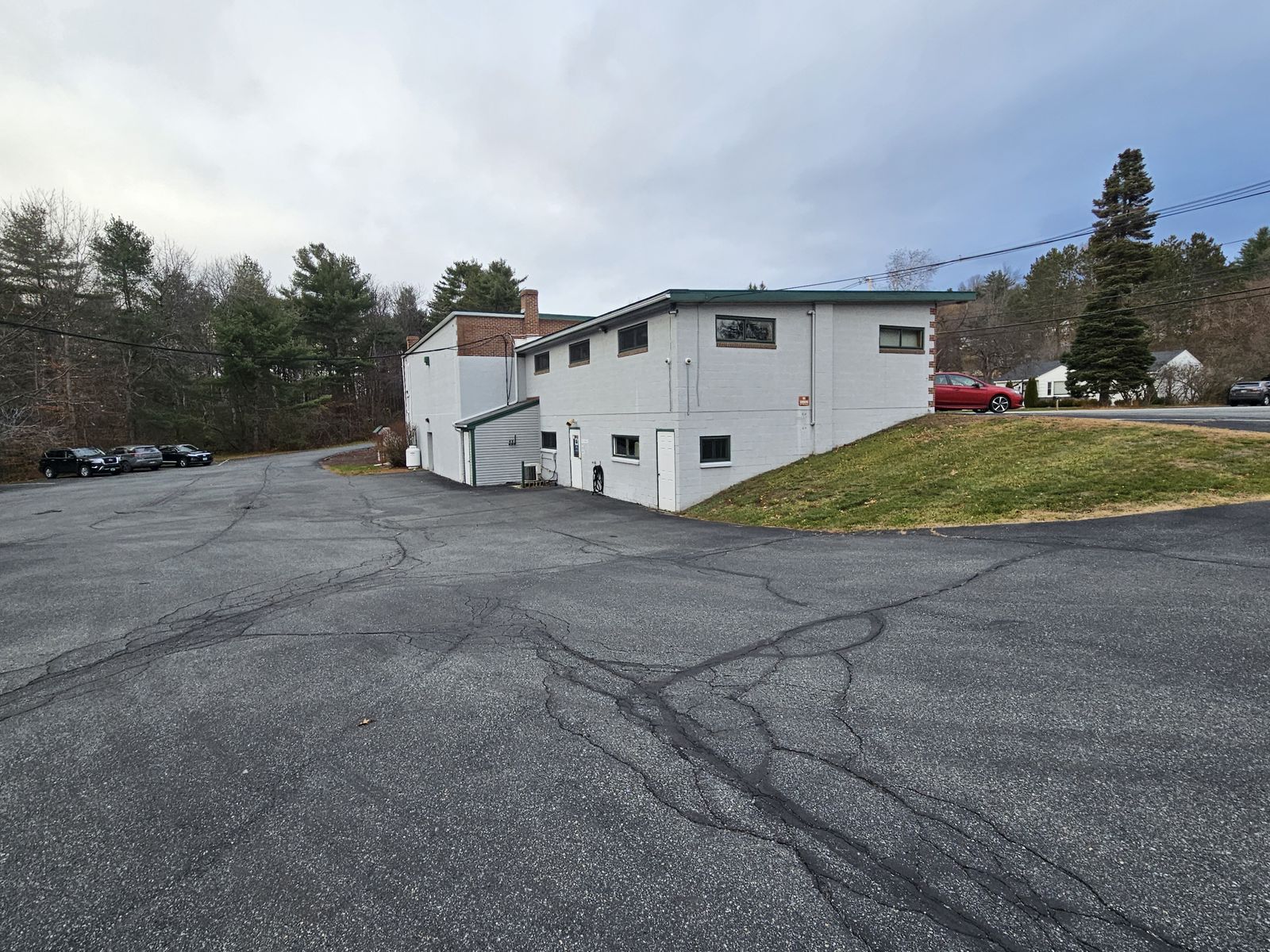 Photo 21 of 240 Meriden Rd