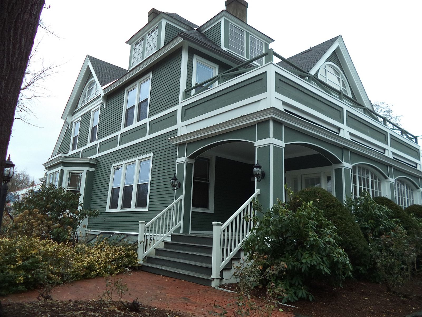 Photo 19 of 1855 Elm St