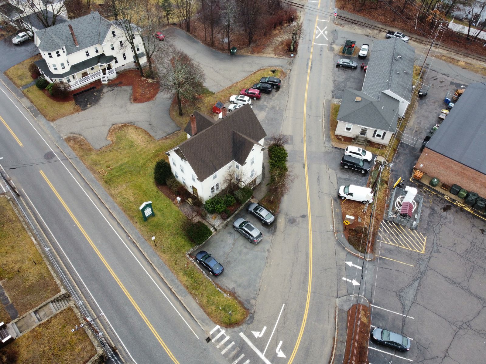 Photo 4 of 335 Nashua St.