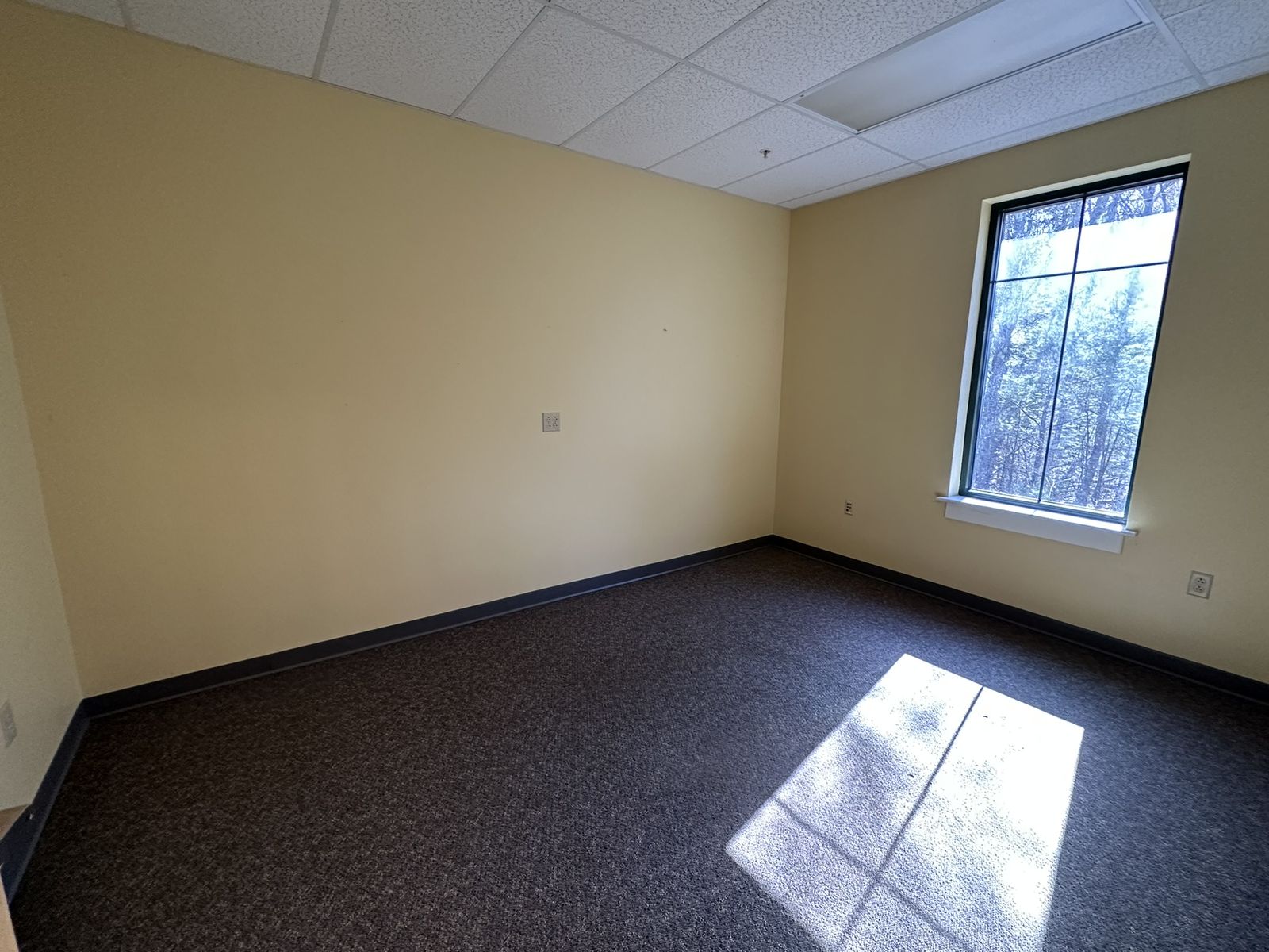 Photo 5 of 400 Enterprise Dr
