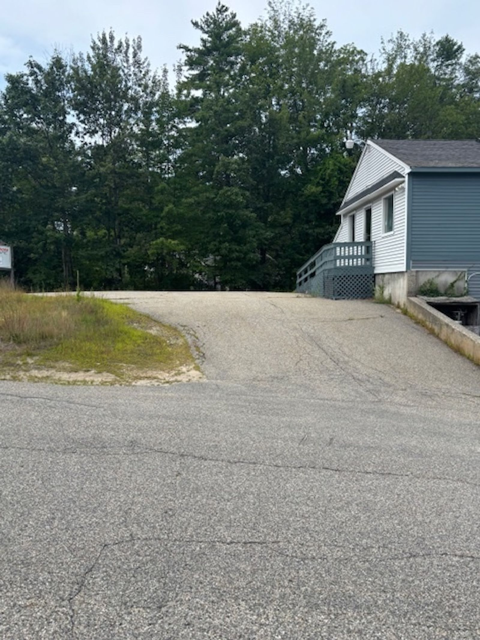 Photo 5 of 400 Narragansett Trl