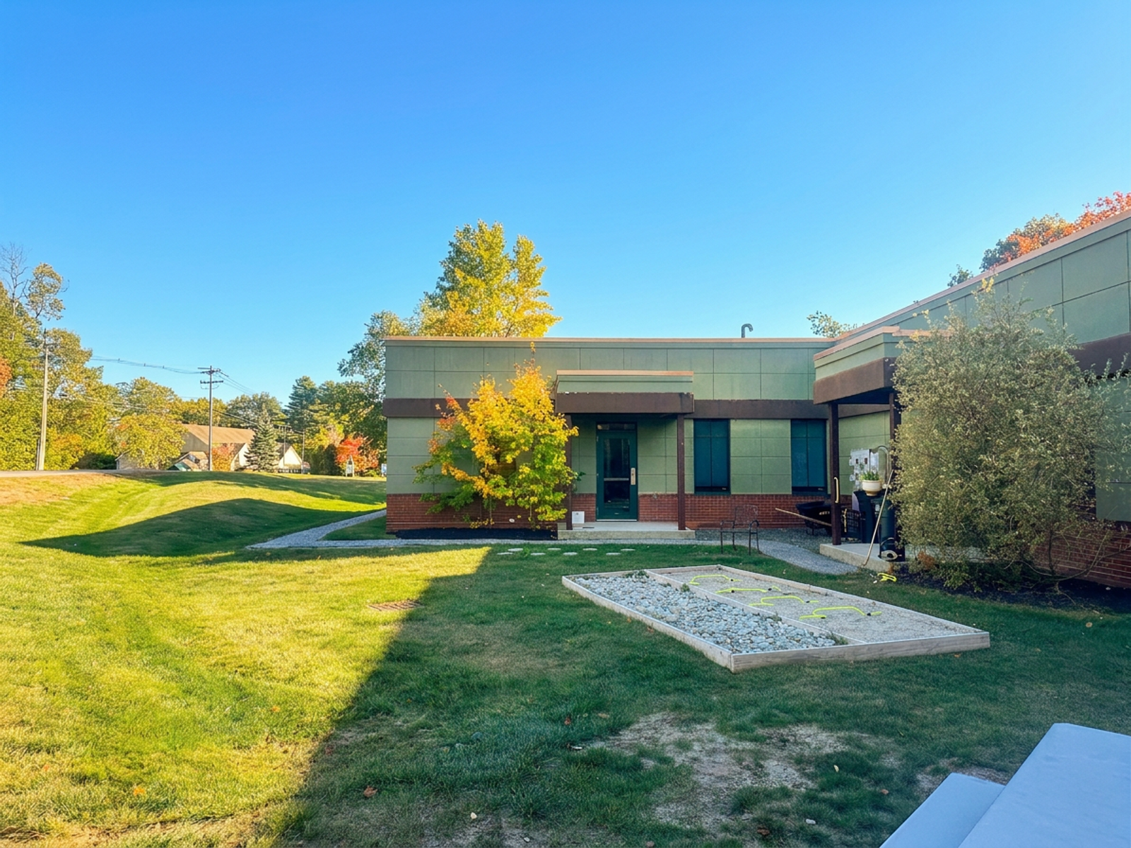 Photo 2 of 400 Enterprise Dr