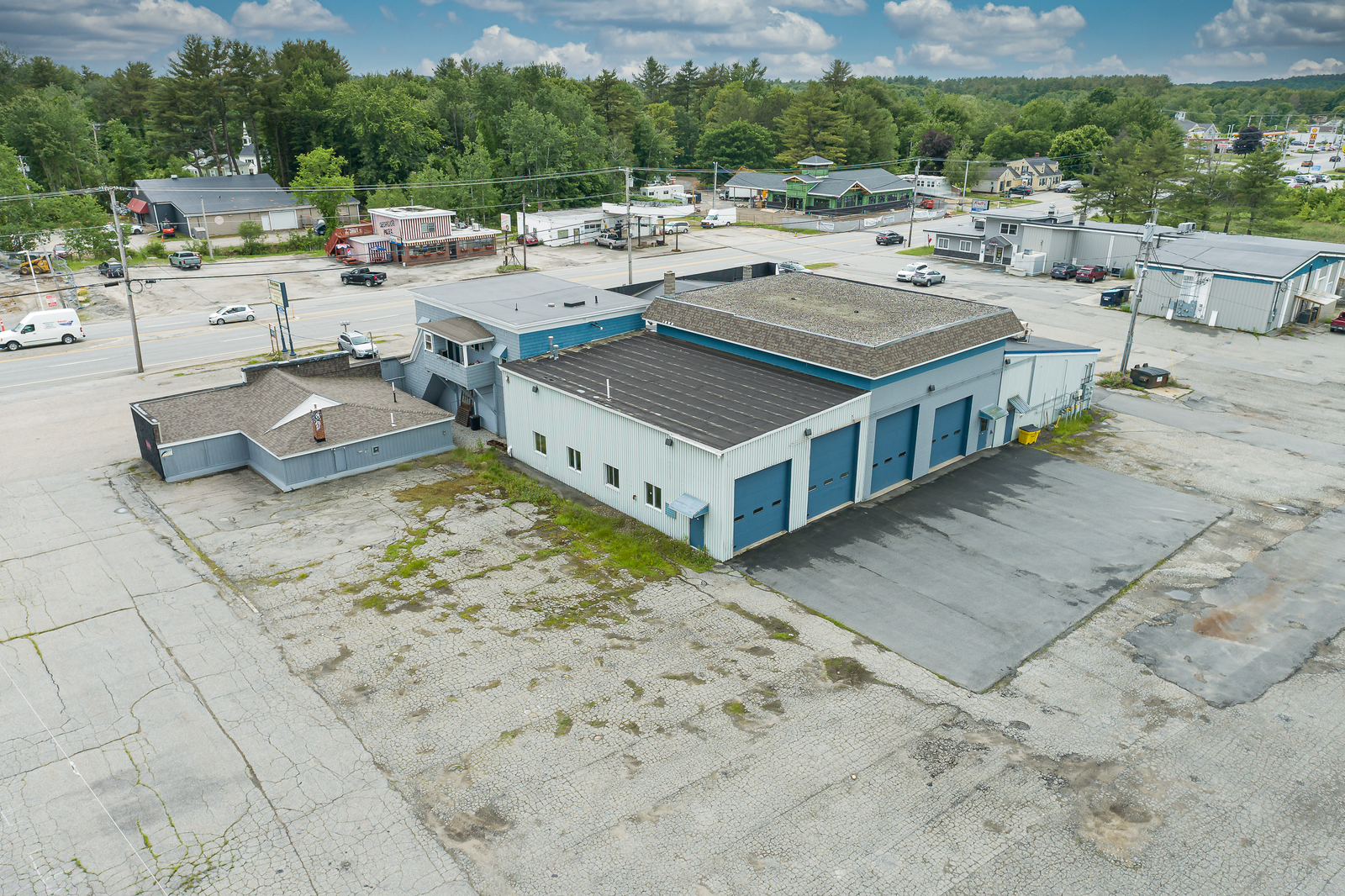 Photo 7 of 747 Minot Ave 