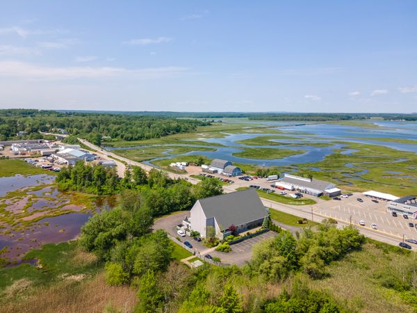 353 Pine Point Rd 