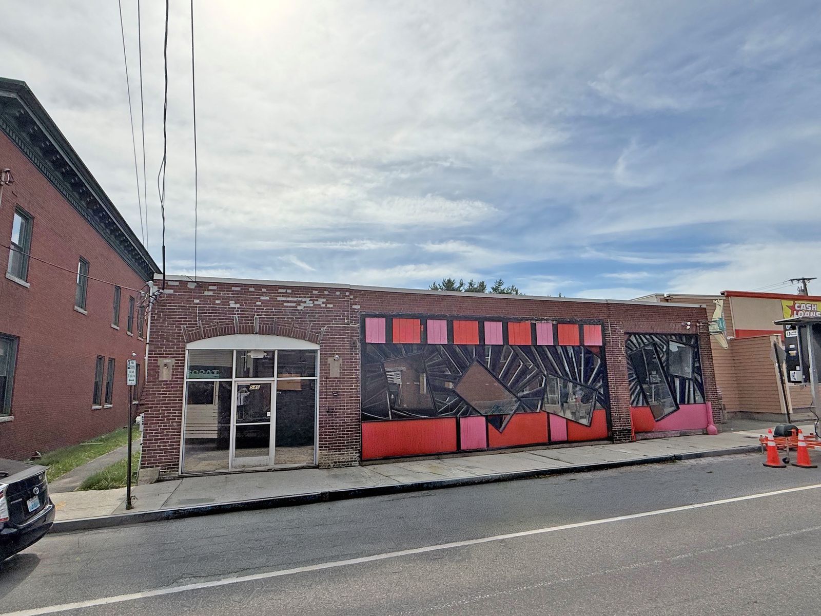 Photo 1 of 540 Deering Ave