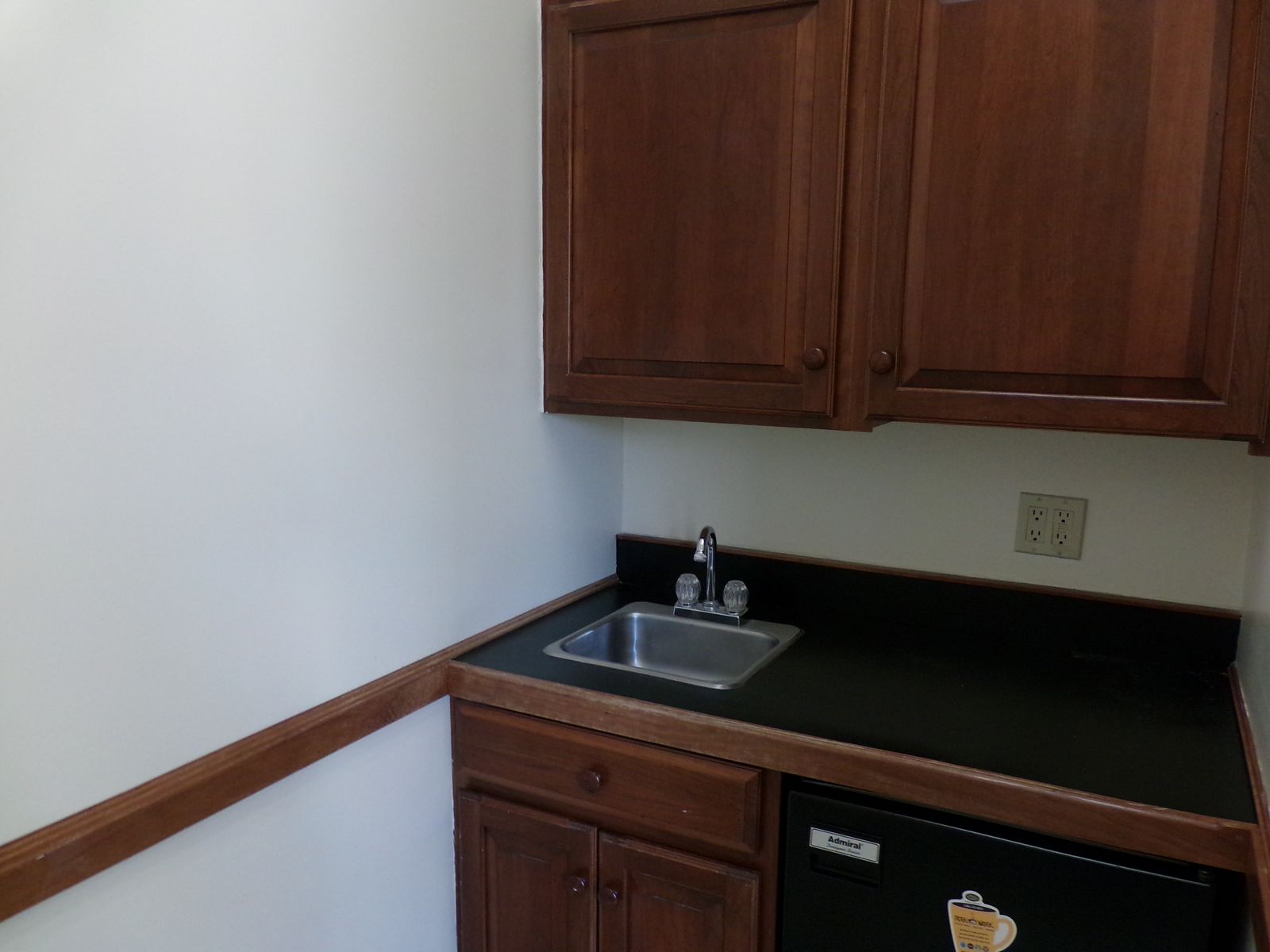 Photo 193 of 401 Gilford Ave, Unit: 122