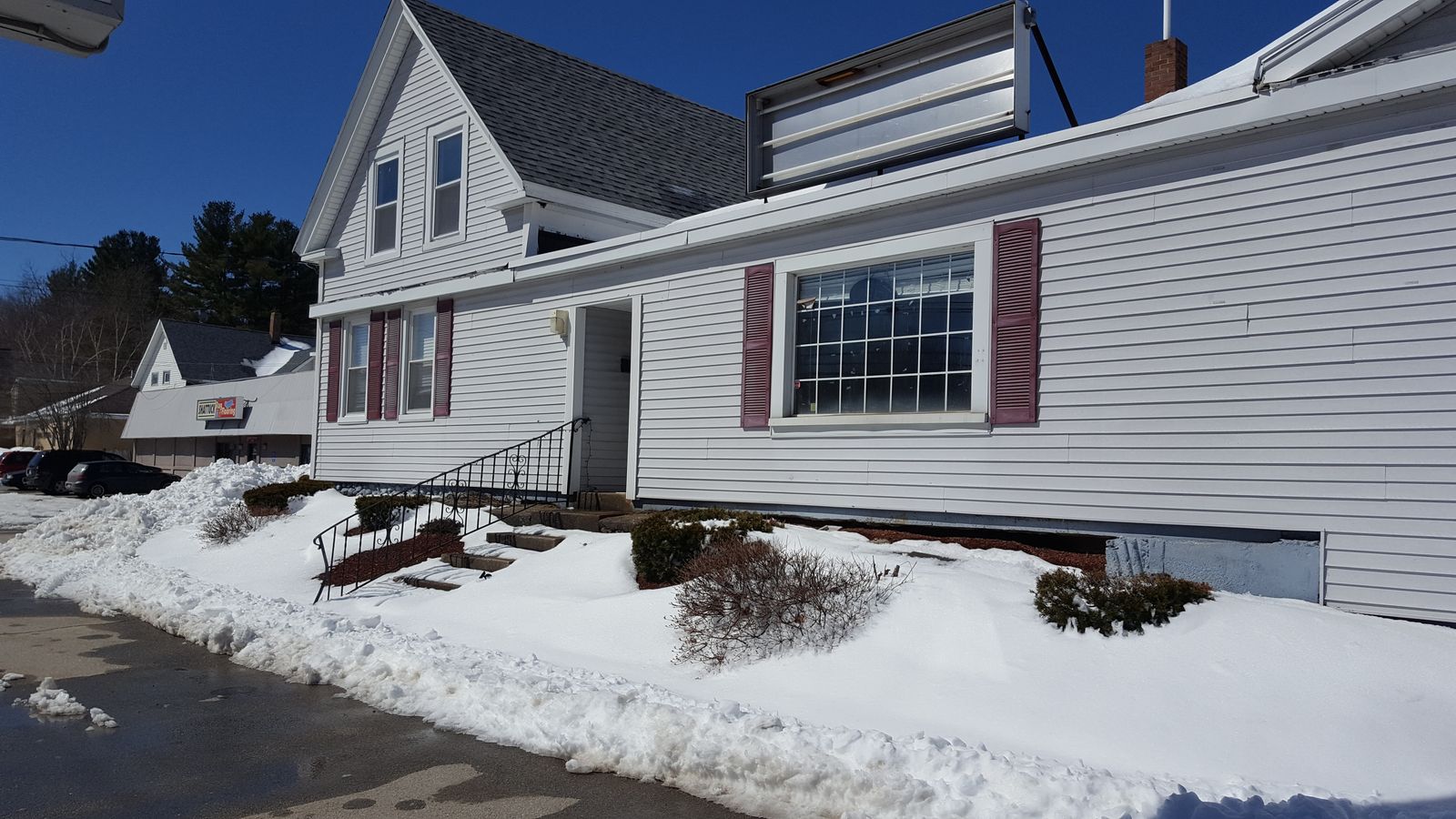 Photo 1 of 216 NH 111